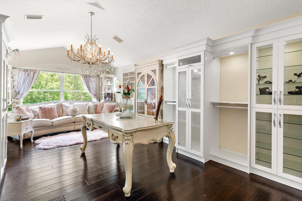 HAMPTON PARK - Residential