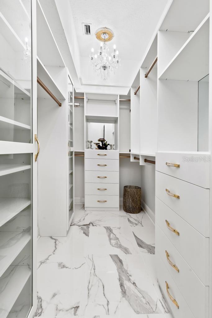 HAMPTON PARK - Residential