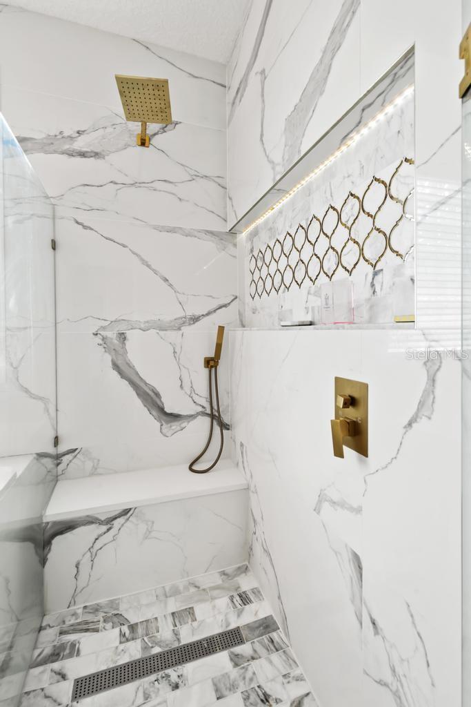 HAMPTON PARK - Residential