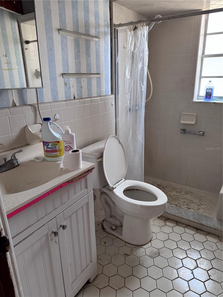 LAKE SHIPP HEIGHTS - Residential