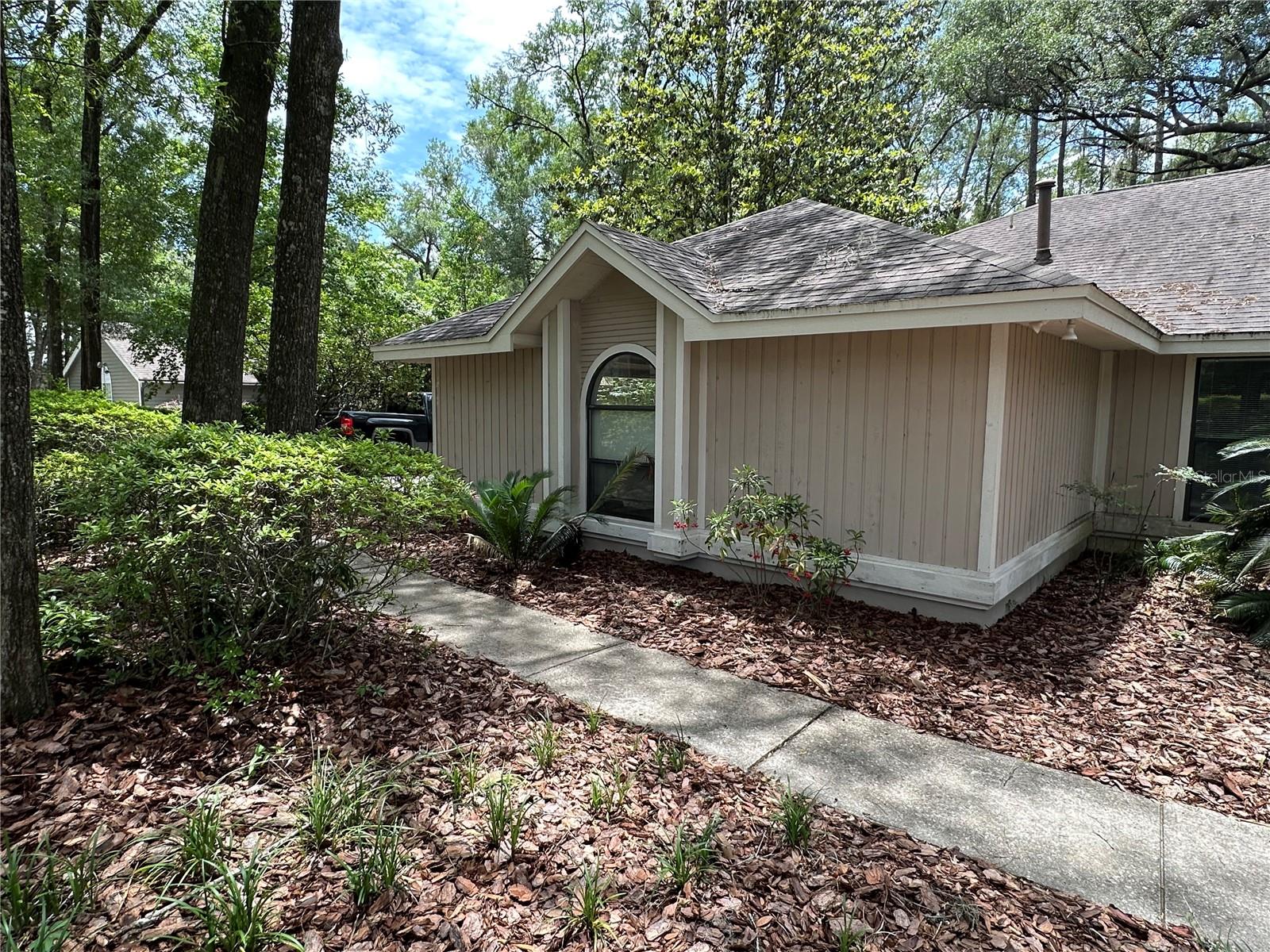 4722 SW 88TH DRIVE