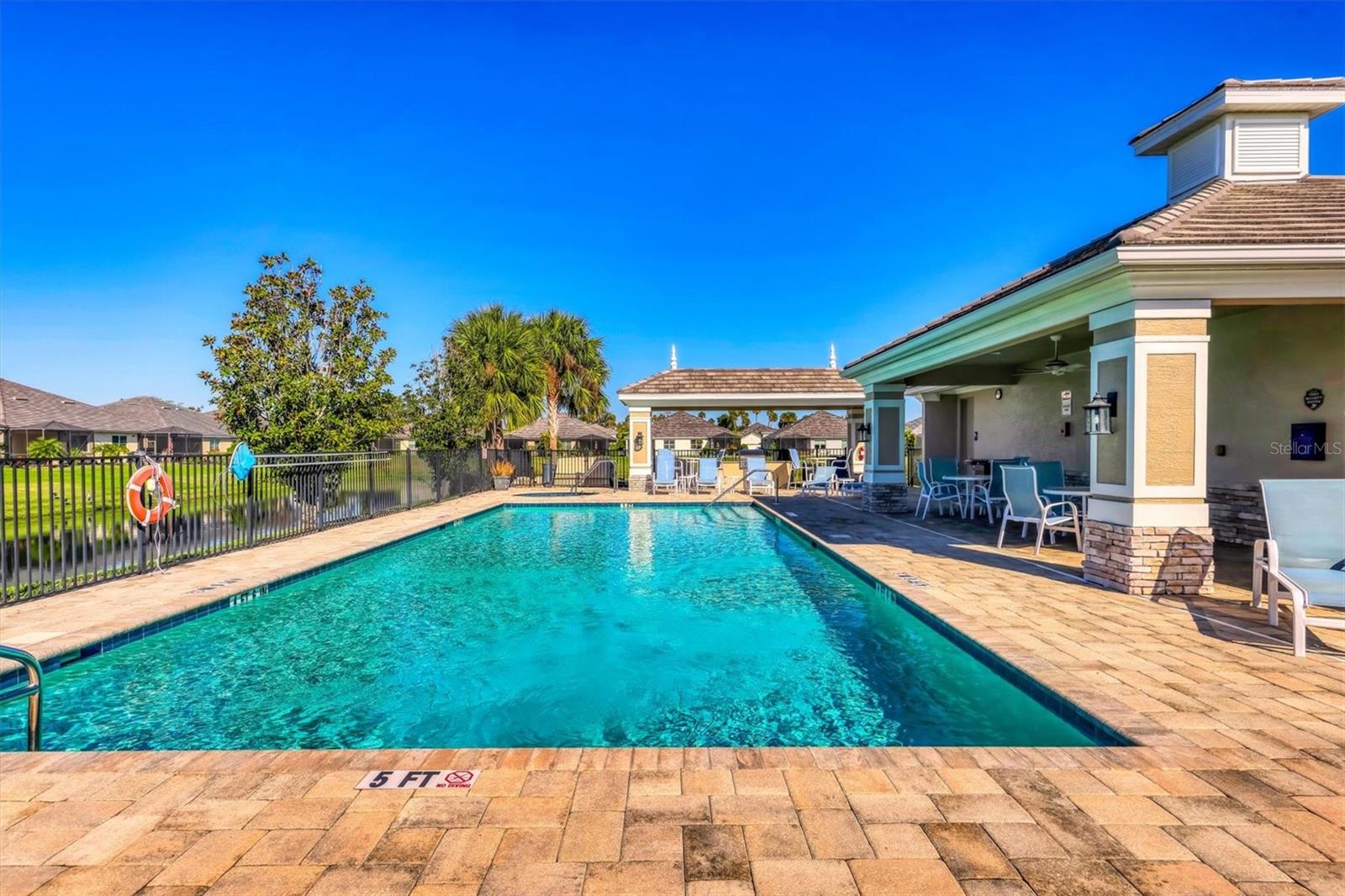 UNIVERSITY VILLAGE - Residential