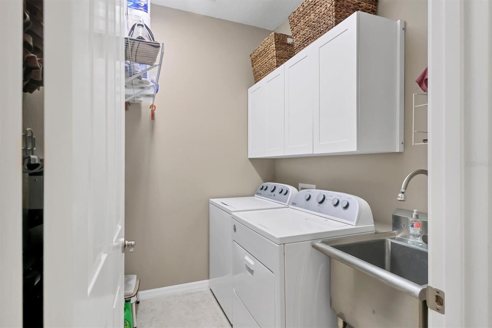 UNIVERSITY VILLAGE - Residential