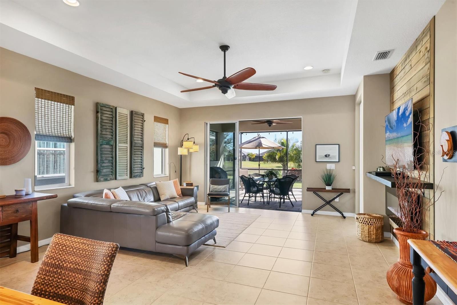 UNIVERSITY VILLAGE - Residential