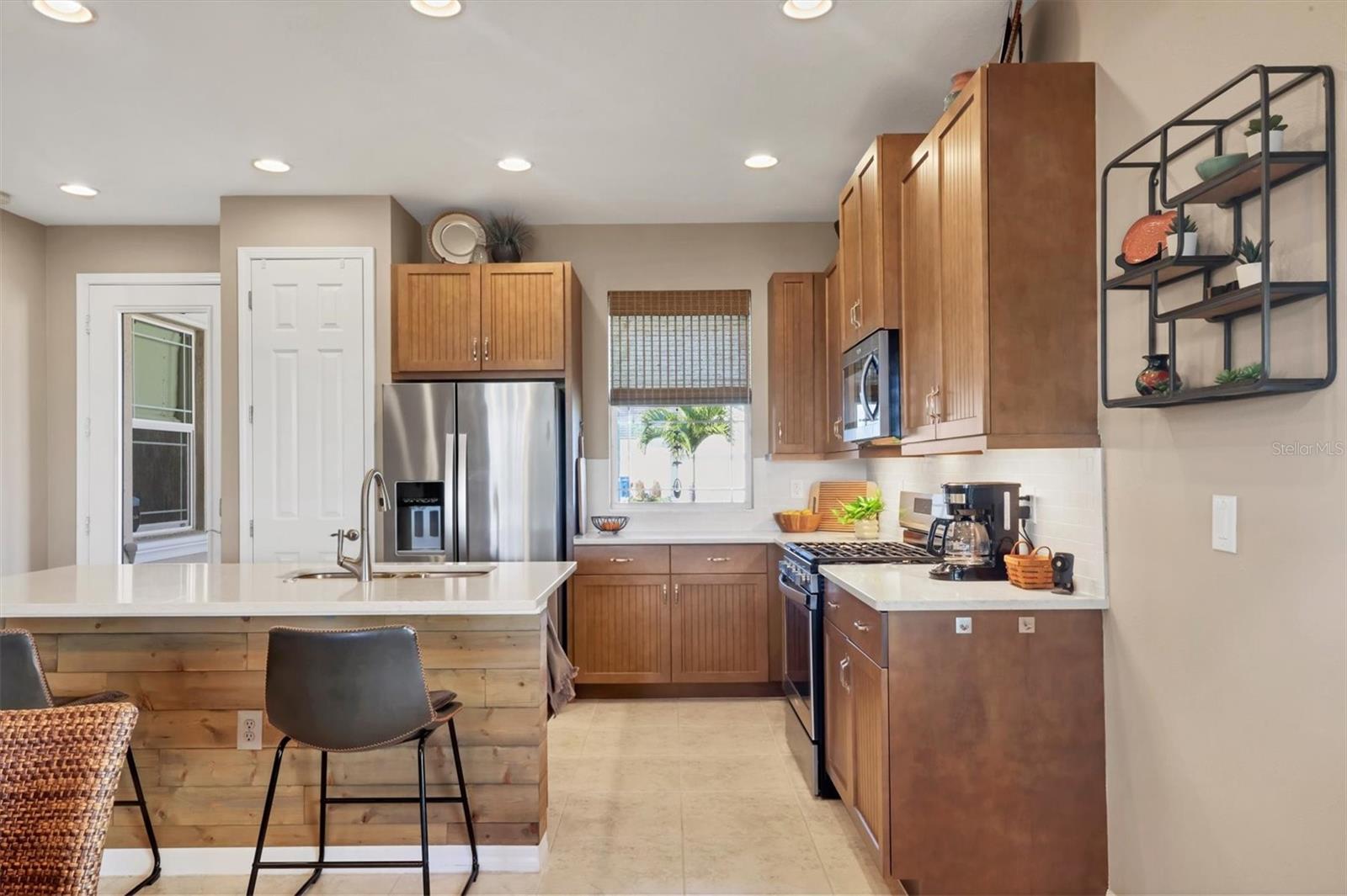 UNIVERSITY VILLAGE - Residential