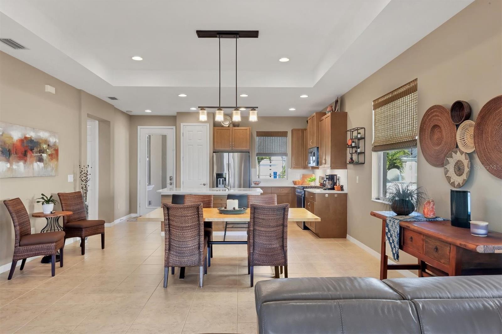 UNIVERSITY VILLAGE - Residential