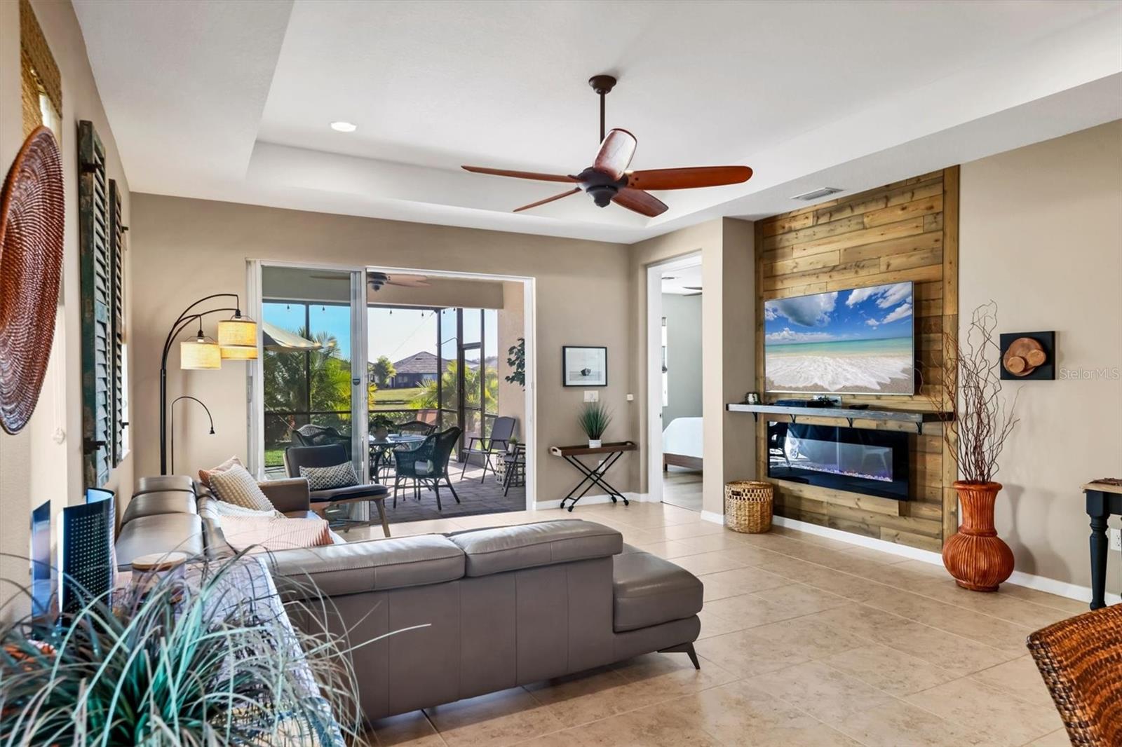 UNIVERSITY VILLAGE - Residential