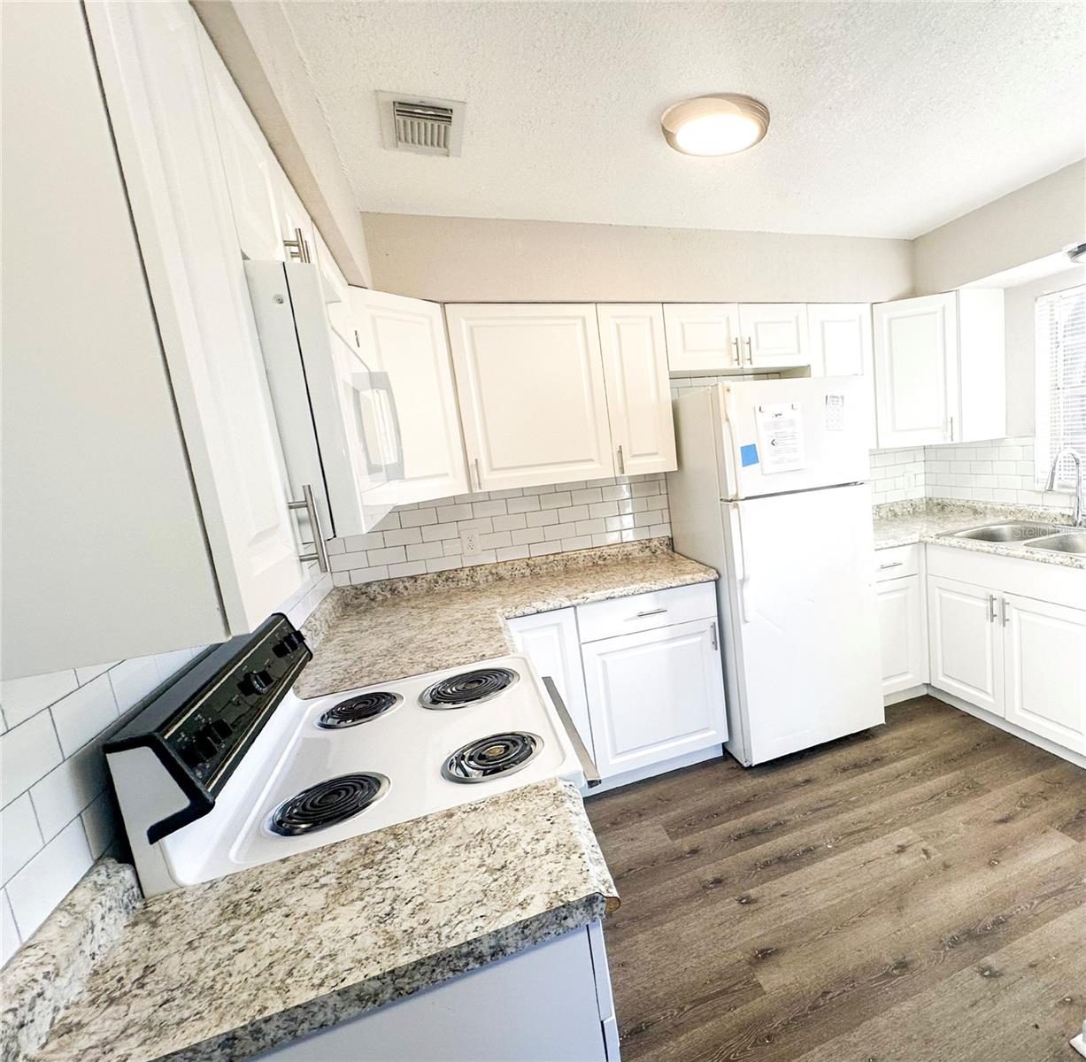 PALO ALTO - Residential Lease