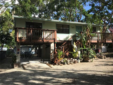 A home in KEY LARGO