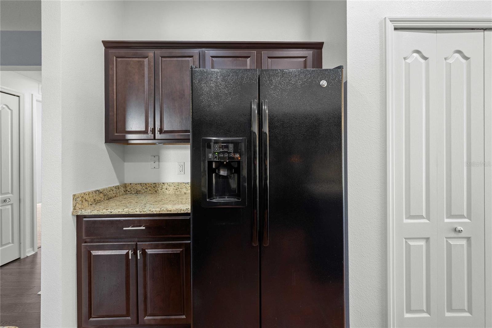 ABBEY GLEN I A-E - Residential