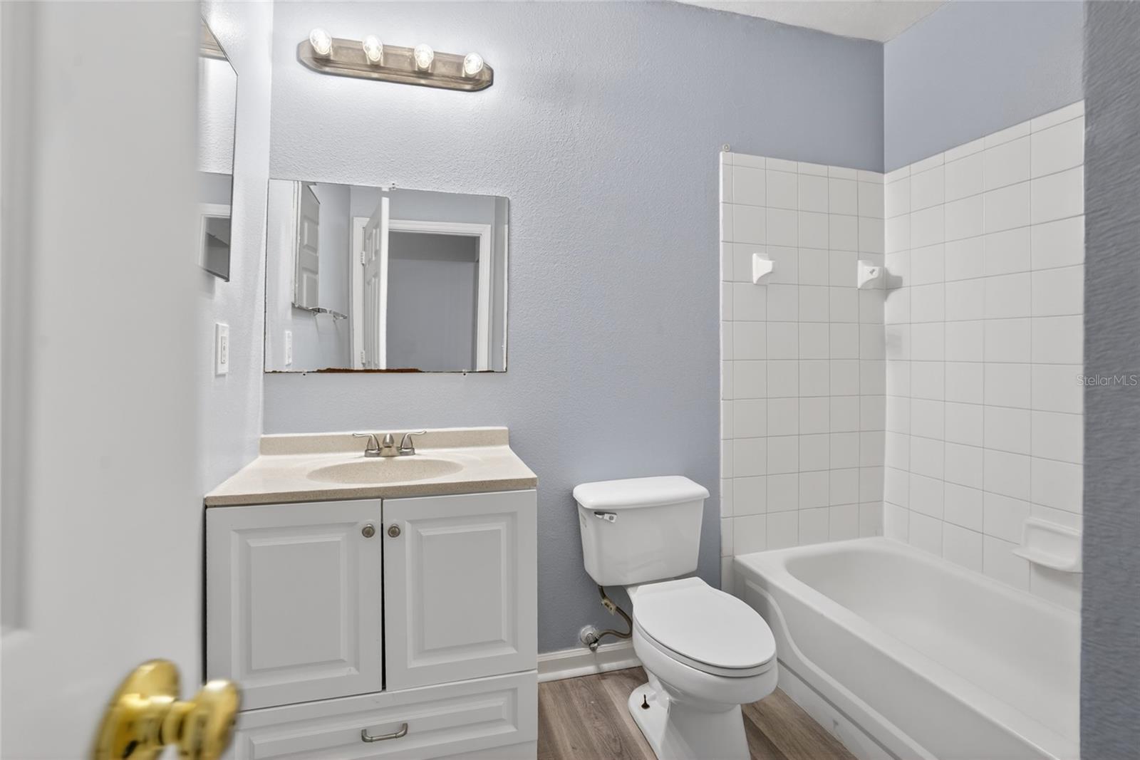 SUNSET LAKE CONDOMINIUM - Residential