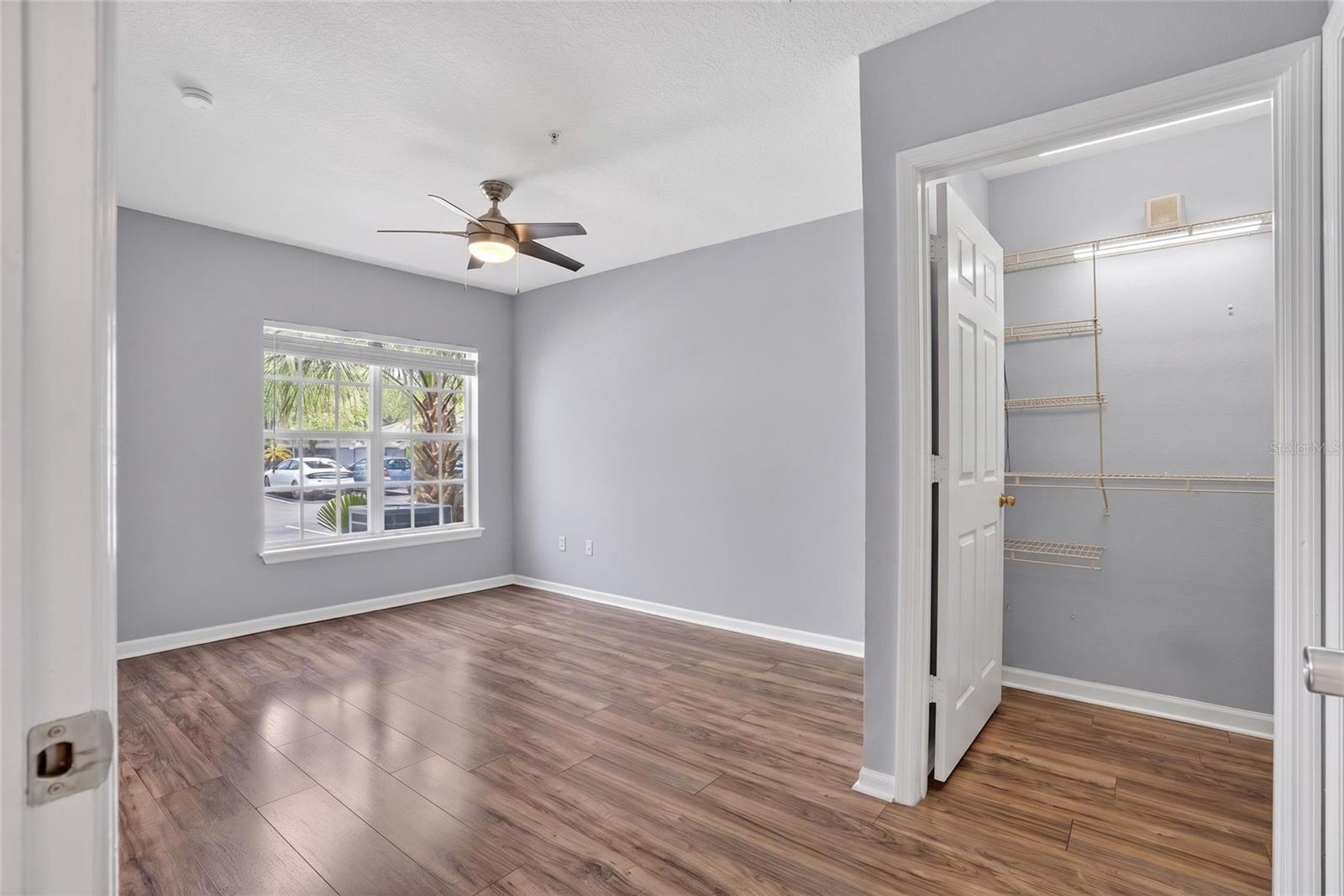 SUNSET LAKE CONDOMINIUM - Residential