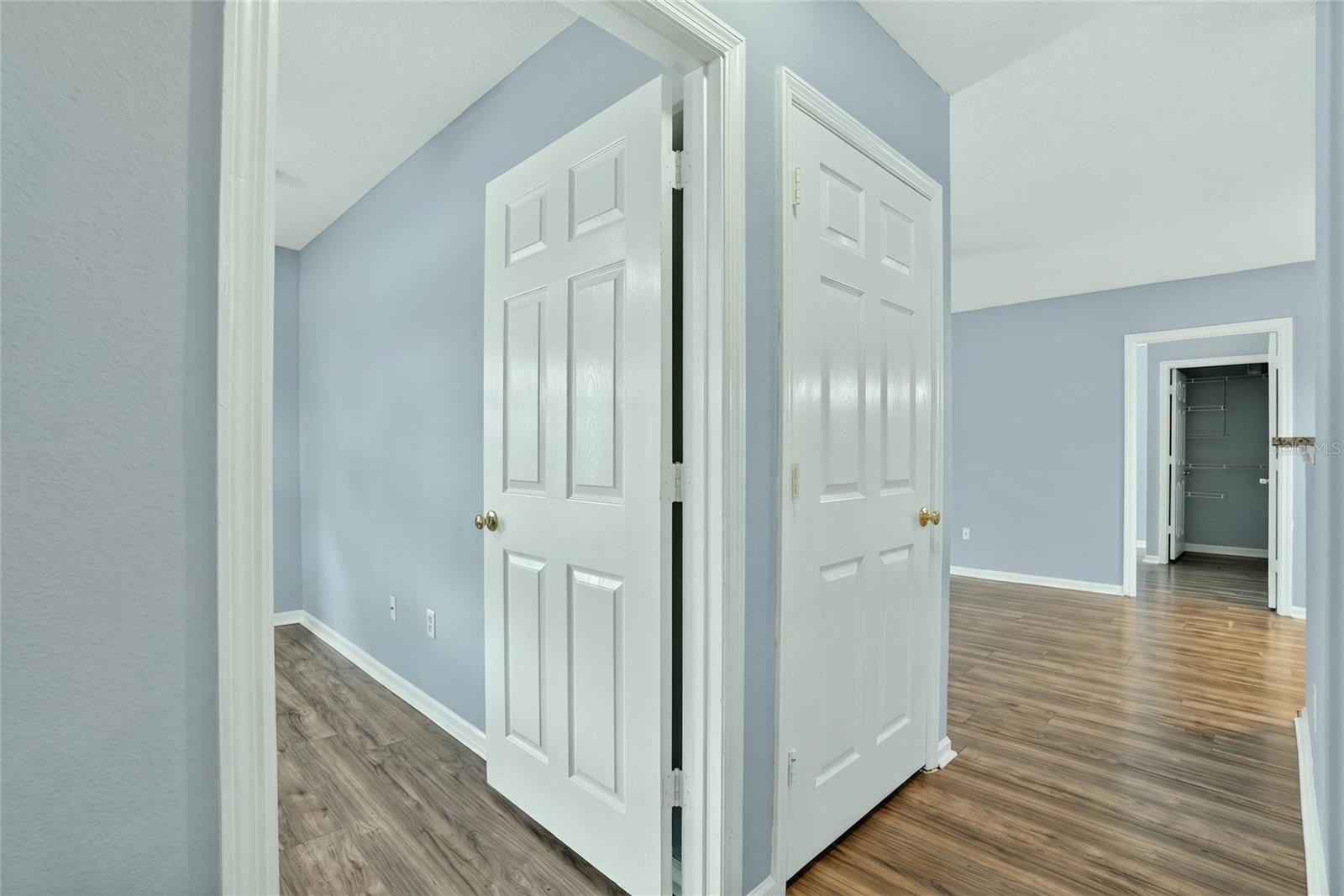 SUNSET LAKE CONDOMINIUM - Residential
