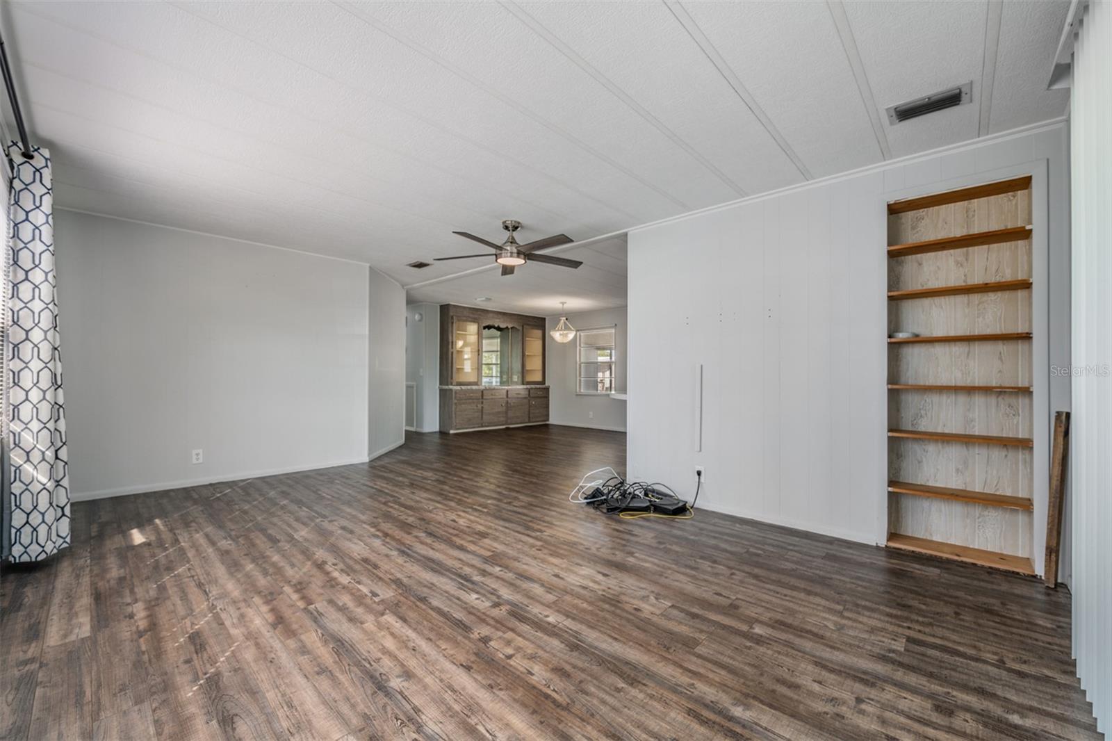 SHADOW BROOK MOBILE HOME - Residential