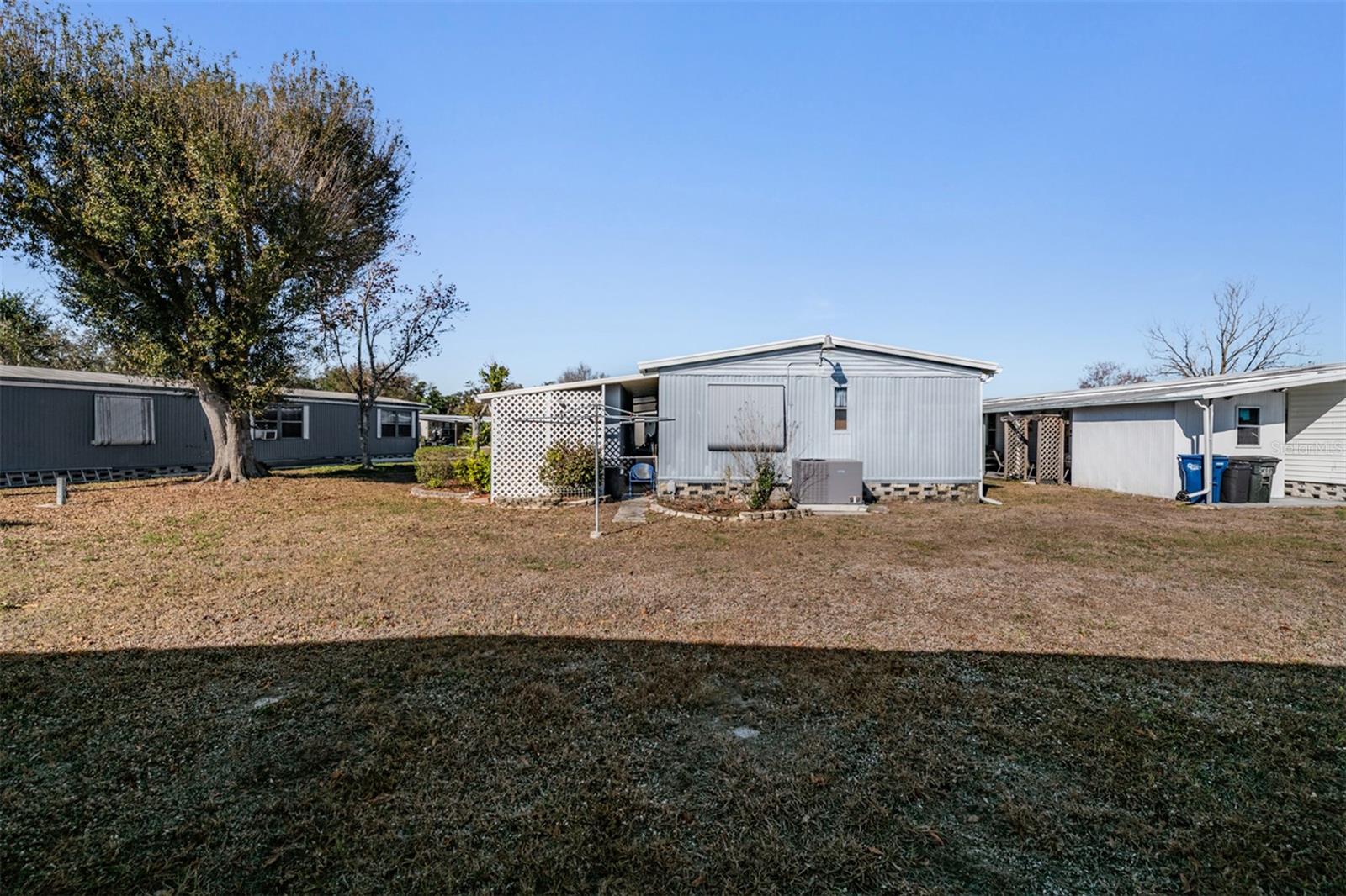 SHADOW BROOK MOBILE HOME - Residential
