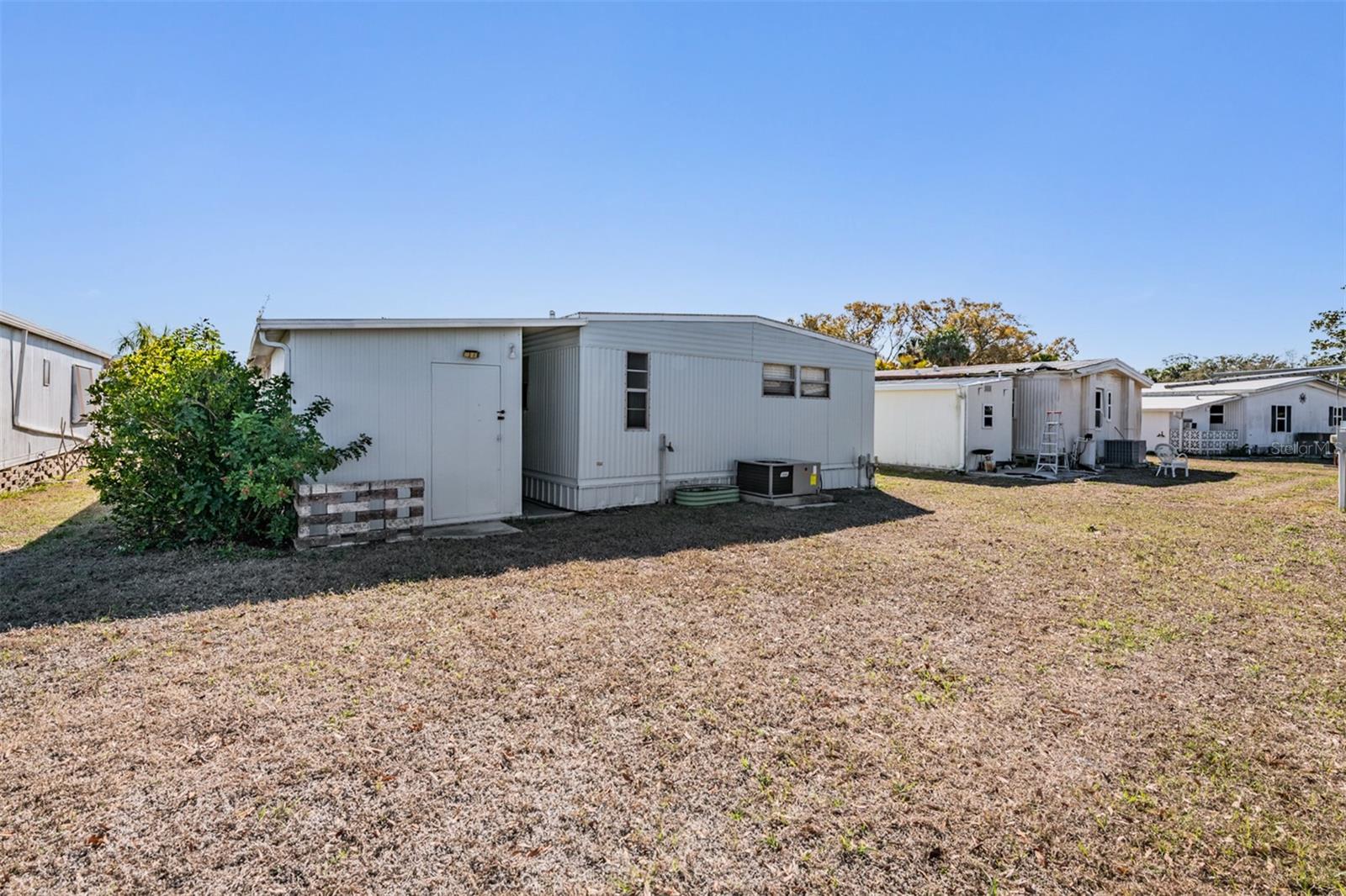 SHADOW BROOK MOBILE HOME - Residential