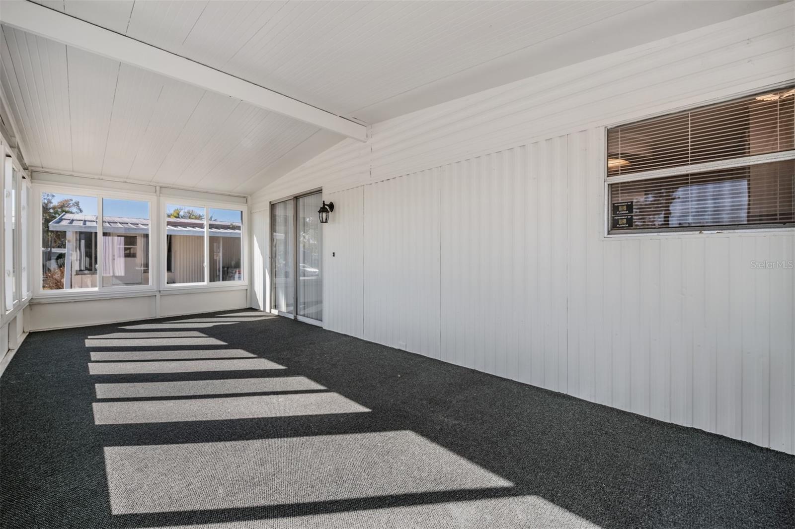 SHADOW BROOK MOBILE HOME - Residential