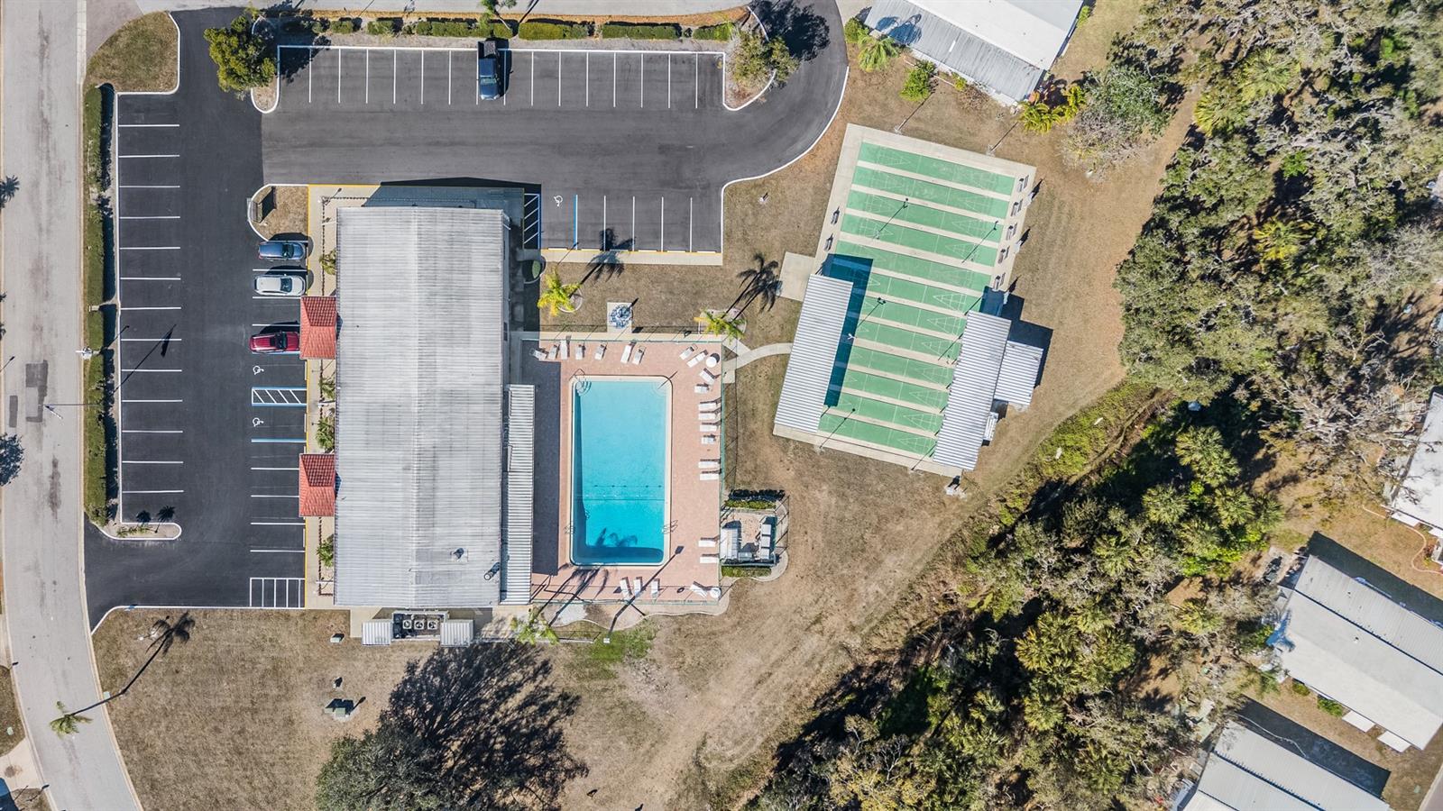 SHADOW BROOK MOBILE HOME - Residential