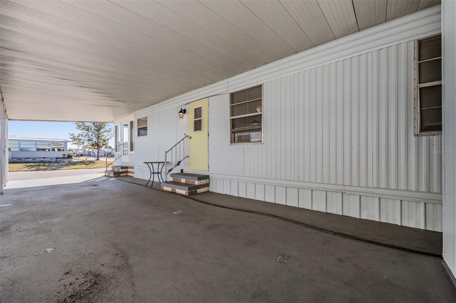 SHADOW BROOK MOBILE HOME - Residential