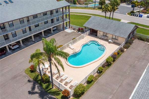 340 CAUSEWAY BLVD APT 104, DUNEDIN, FL 34698 - Image 64202f619e75434c7de2fb80b56d8dac/2498127018