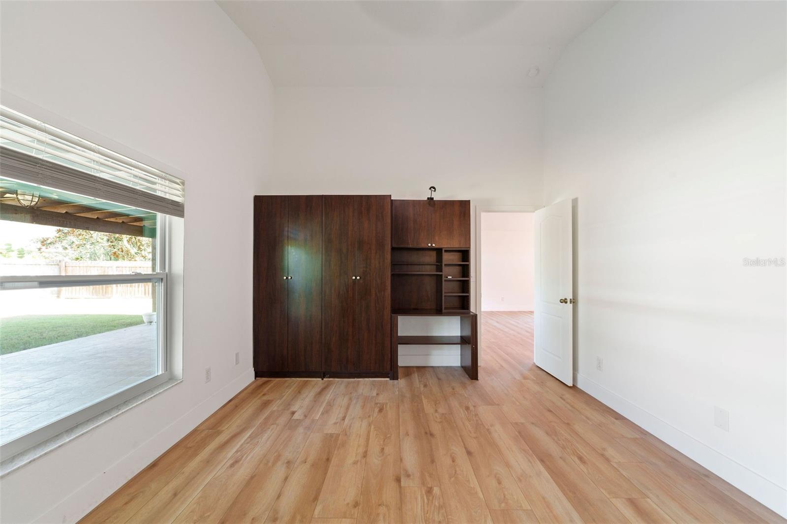 OAK GROVE PH 02 - Residential Lease