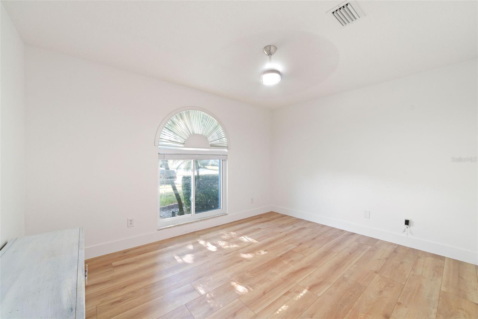 OAK GROVE PH 02 - Residential Lease