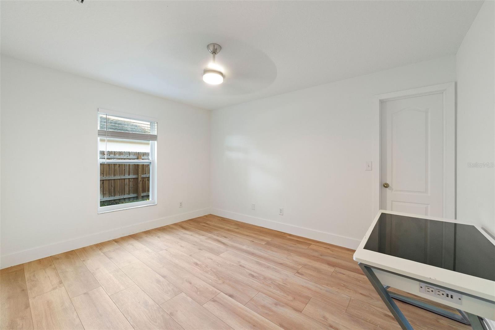 OAK GROVE PH 02 - Residential Lease