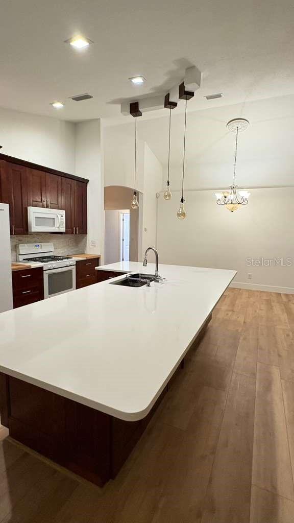 OAK GROVE PH 02 - Residential Lease