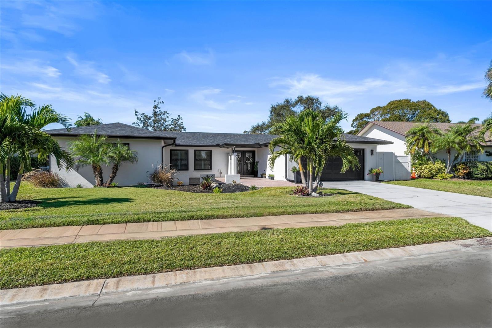 SEMINOLE LAKE GOLF & COUNTRY CLUB ESTATES - Residential