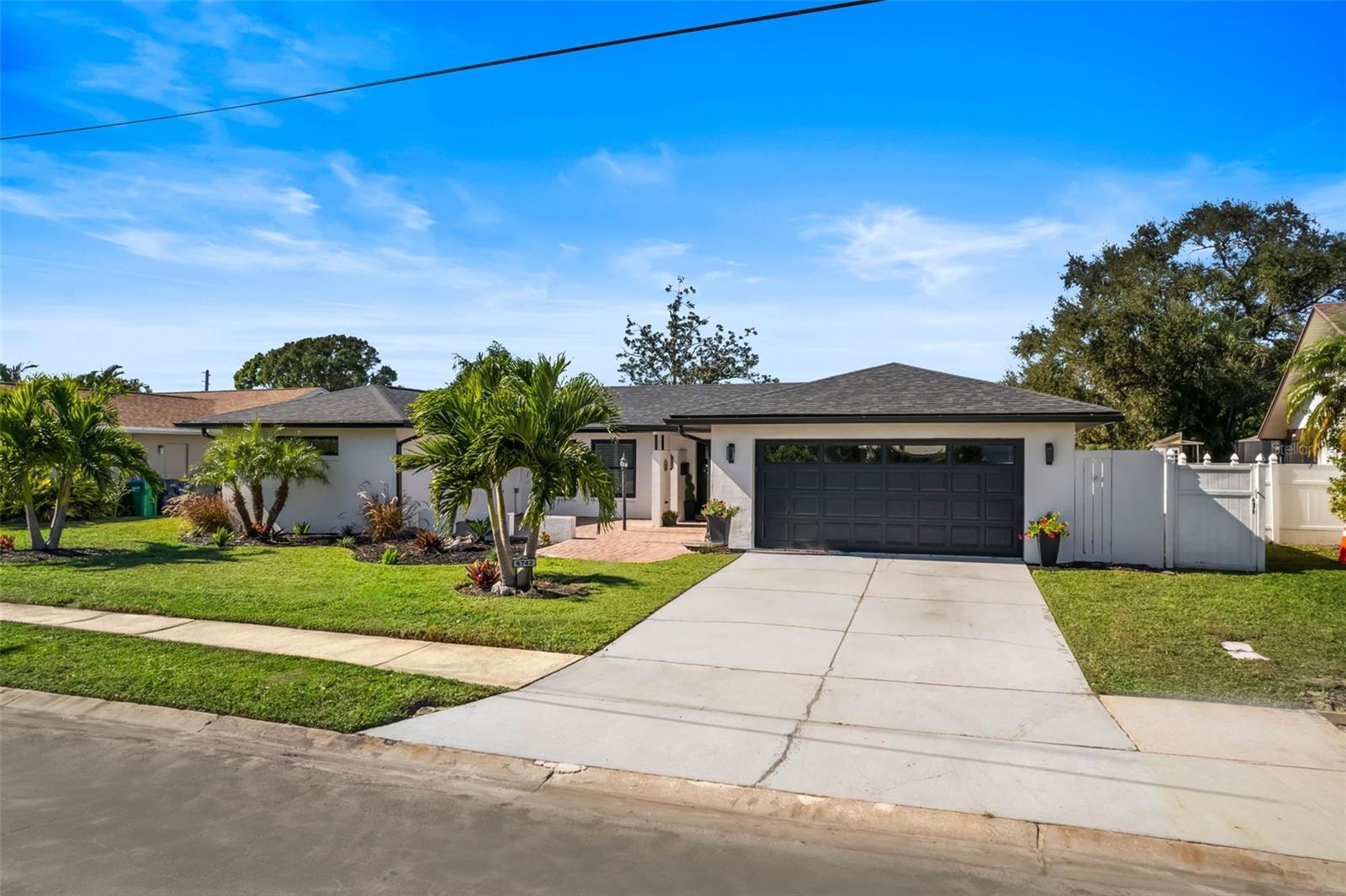 SEMINOLE LAKE GOLF & COUNTRY CLUB ESTATES - Residential