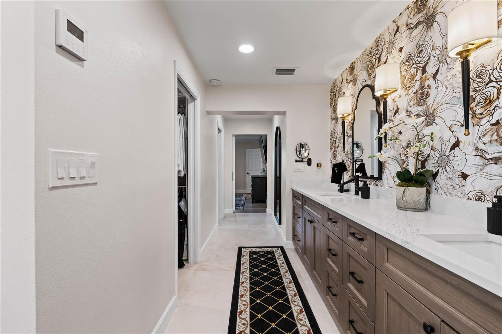 SEMINOLE LAKE GOLF & COUNTRY CLUB ESTATES - Residential