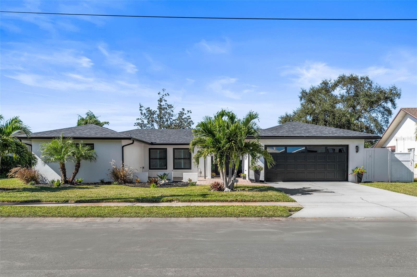 SEMINOLE LAKE GOLF & COUNTRY CLUB ESTATES - Residential