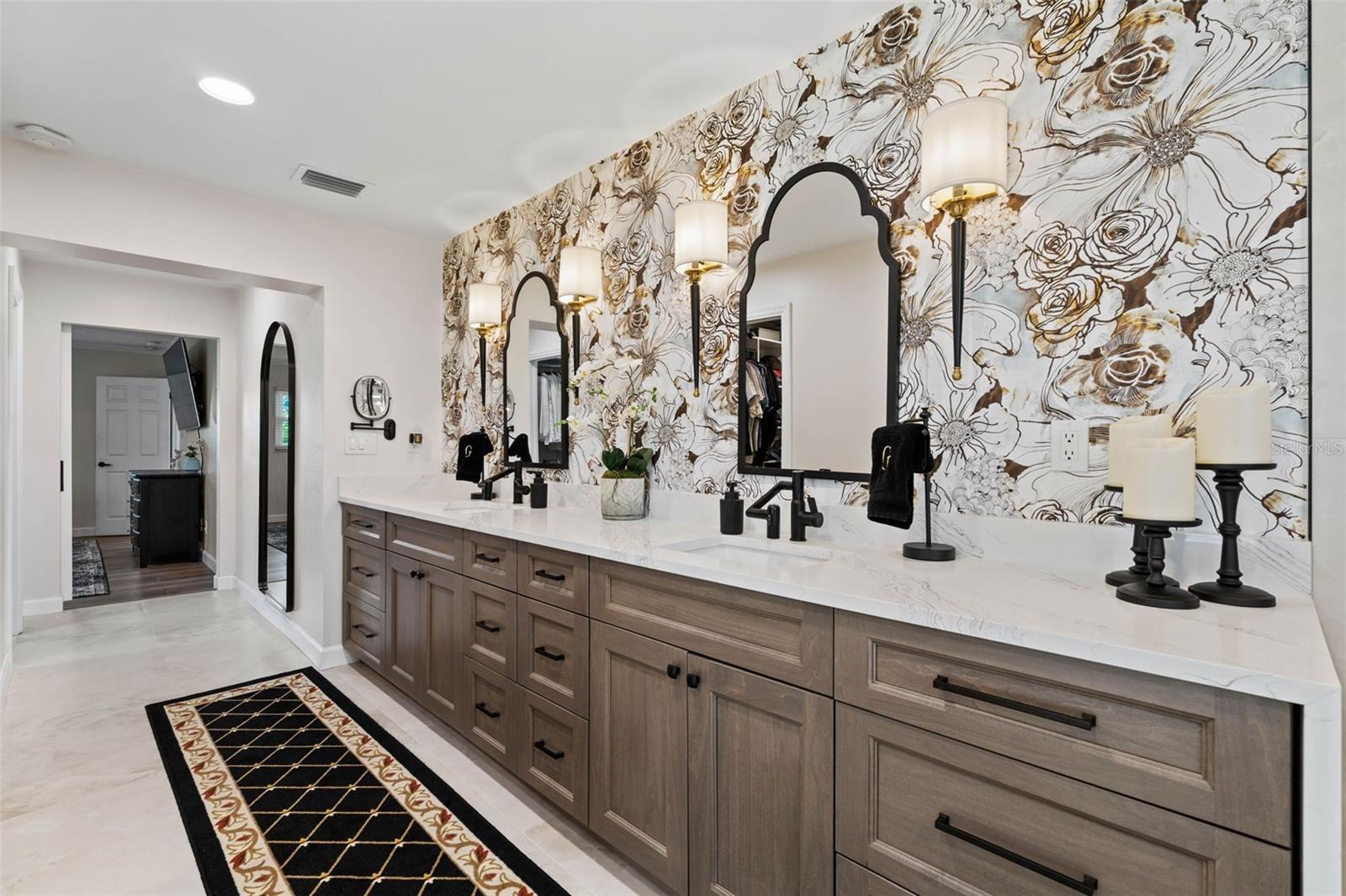 SEMINOLE LAKE GOLF & COUNTRY CLUB ESTATES - Residential