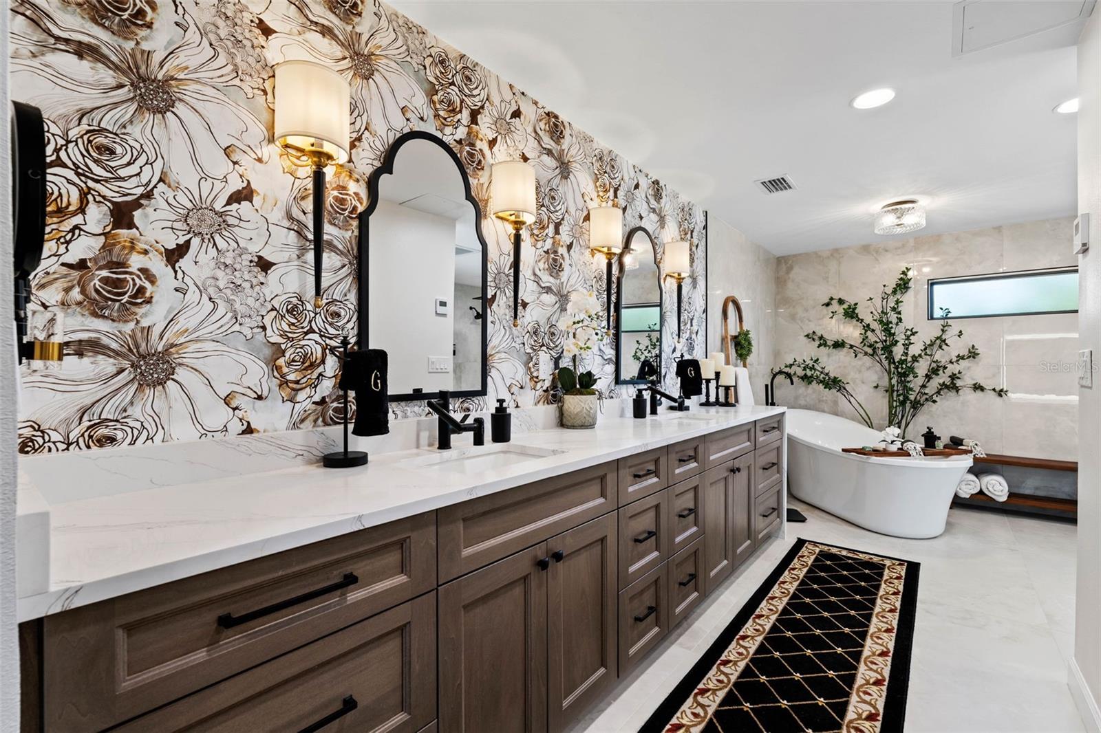 SEMINOLE LAKE GOLF & COUNTRY CLUB ESTATES - Residential