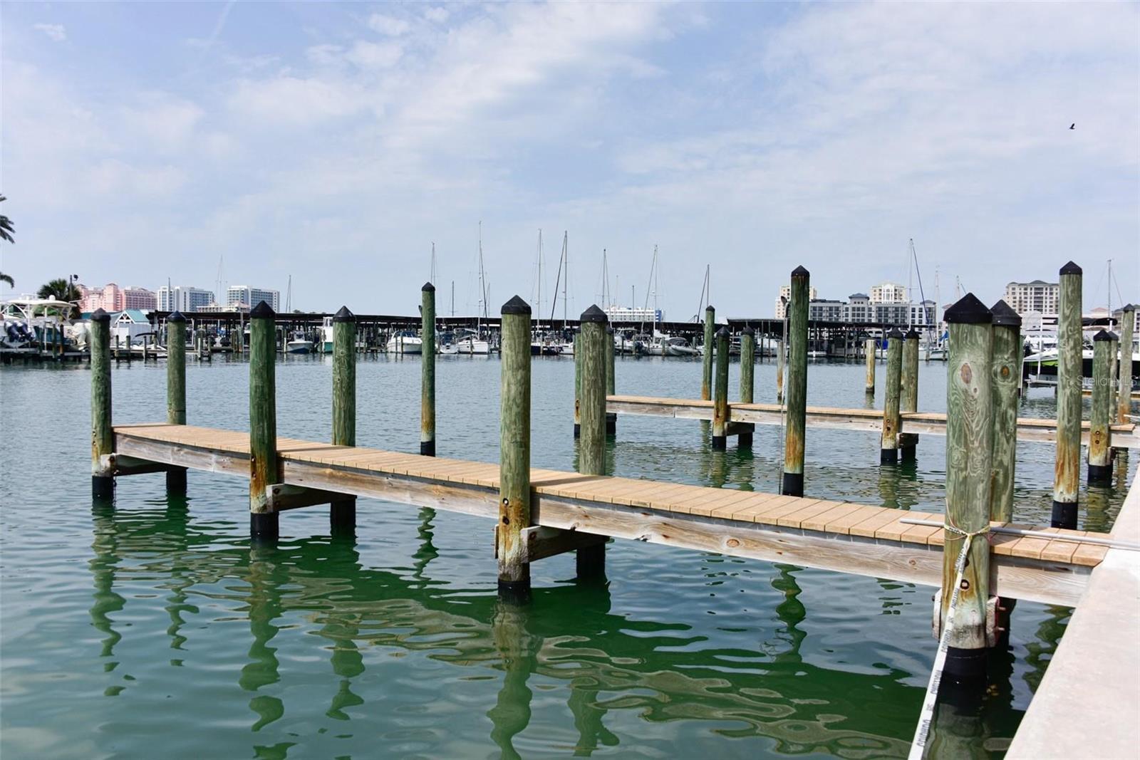 LA BRISA DEL MAR CONDO - Residential