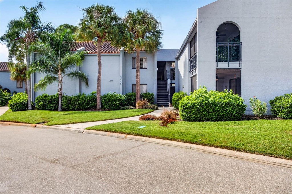 Photo of 6326 Grand Bahama Circle #F, Tampa, FL 33615 (MLS # TB8560354)