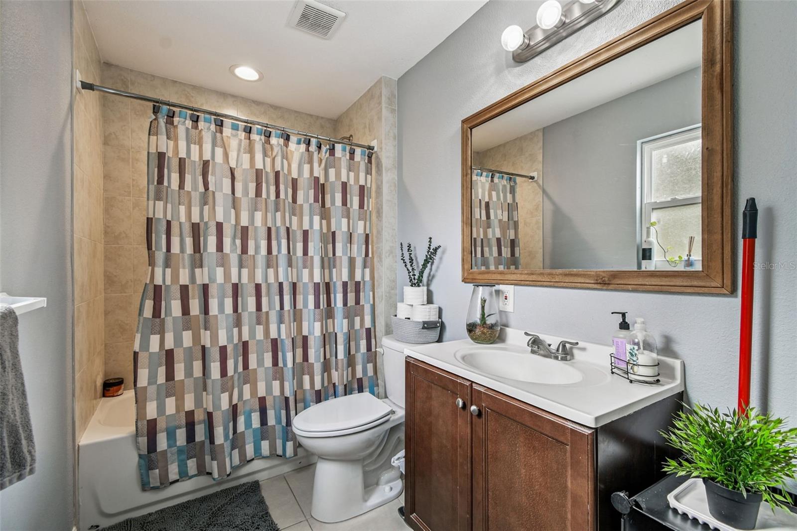 STARLITE SUB - Residential