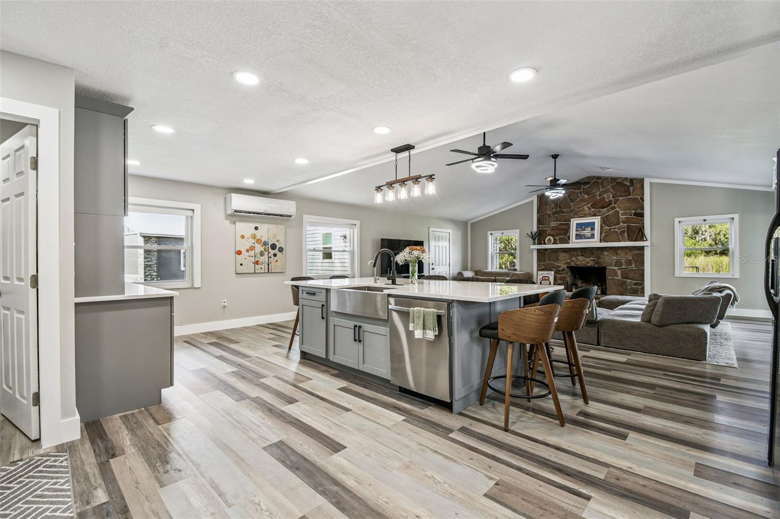 STARLITE SUB - Residential