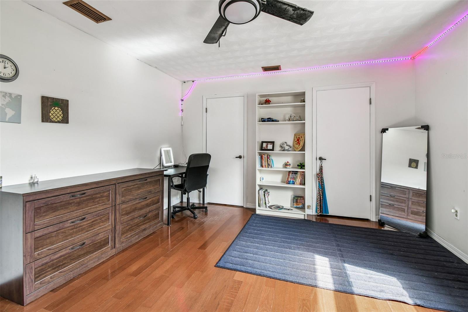 STARLITE SUB - Residential