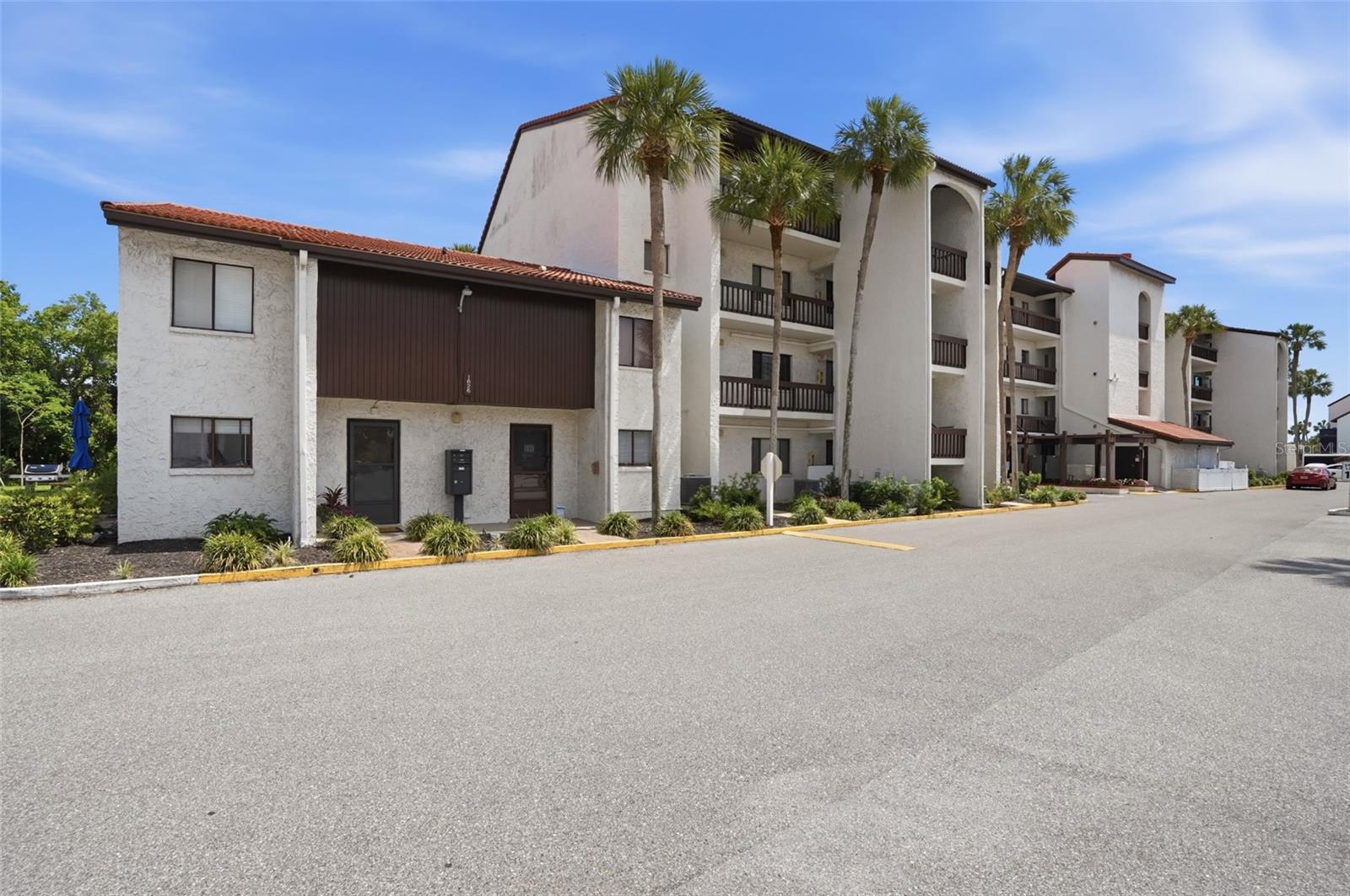 1624 STICKNEY POINT ROAD 1624-208