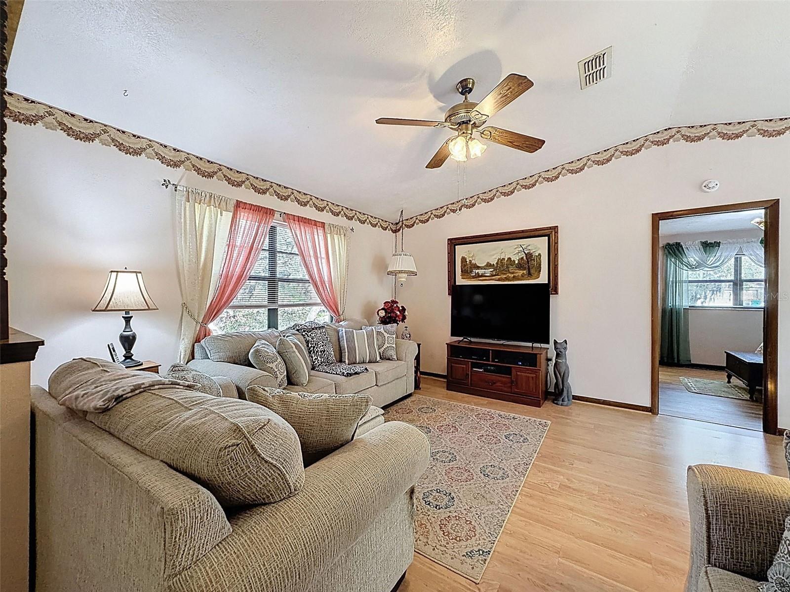 SPRING HILL - Residential