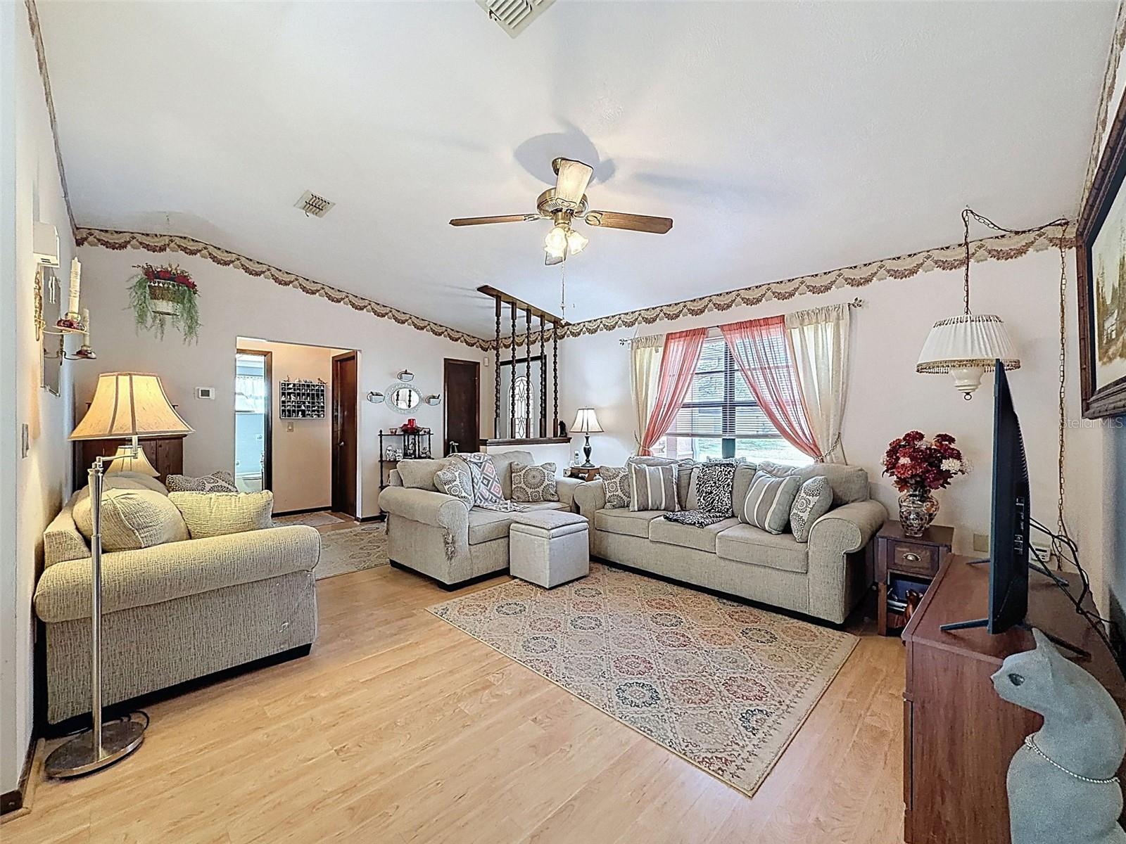 SPRING HILL - Residential