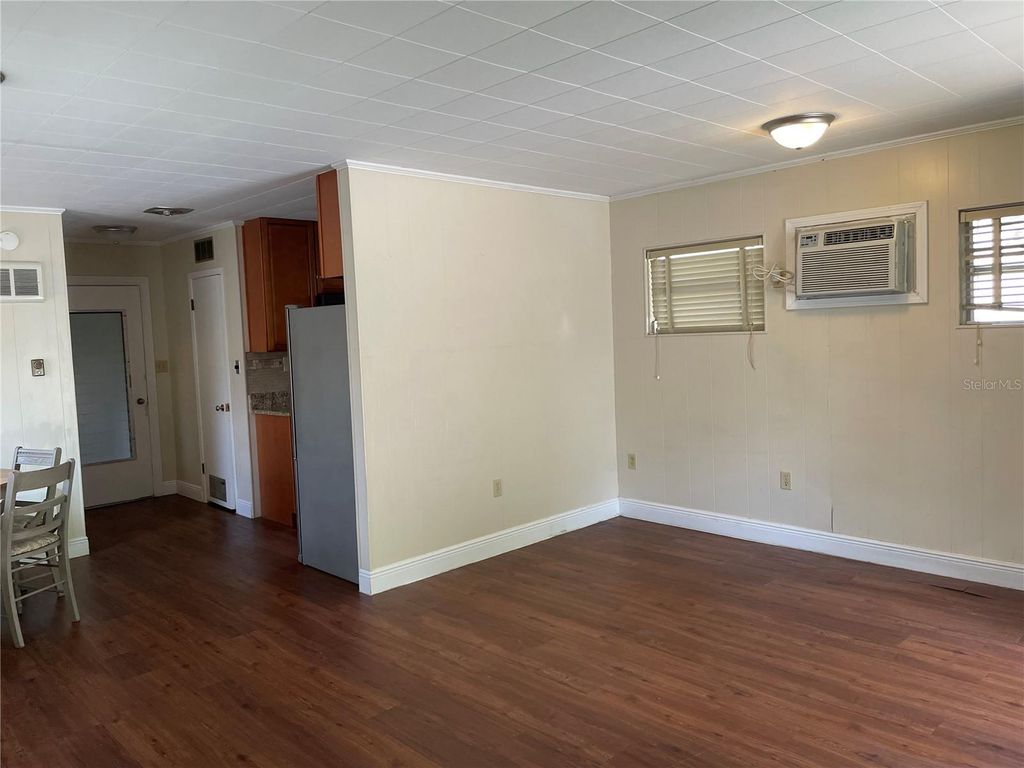 Photo of 419 W Wisconsin Avenue, Deland, FL 32720 (MLS # V4947019)