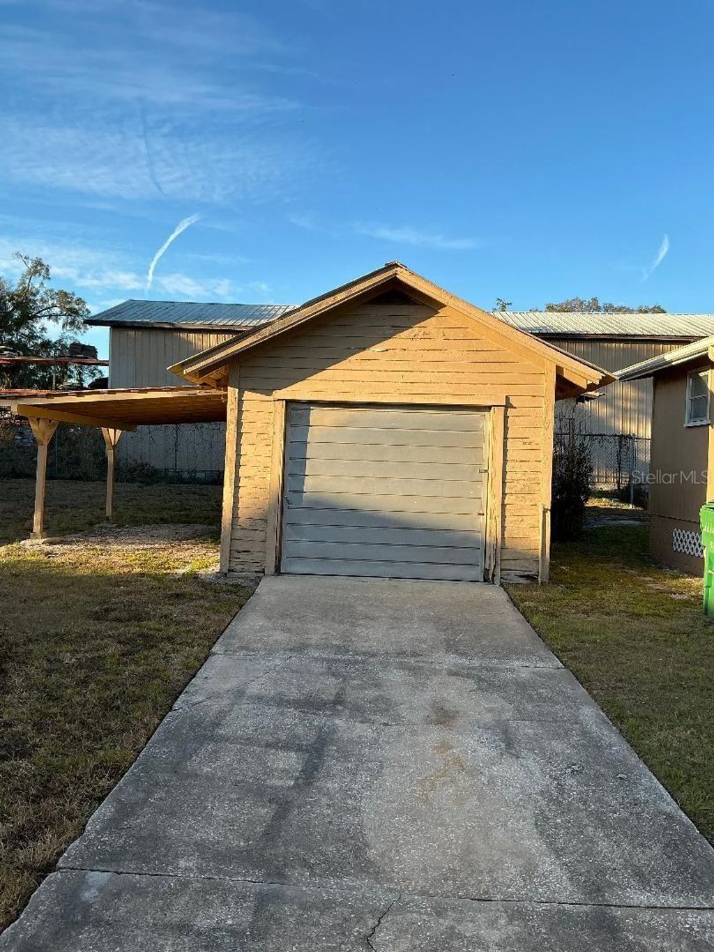 Photo of 419 W Wisconsin Avenue, Deland, FL 32720 (MLS # V4947019)