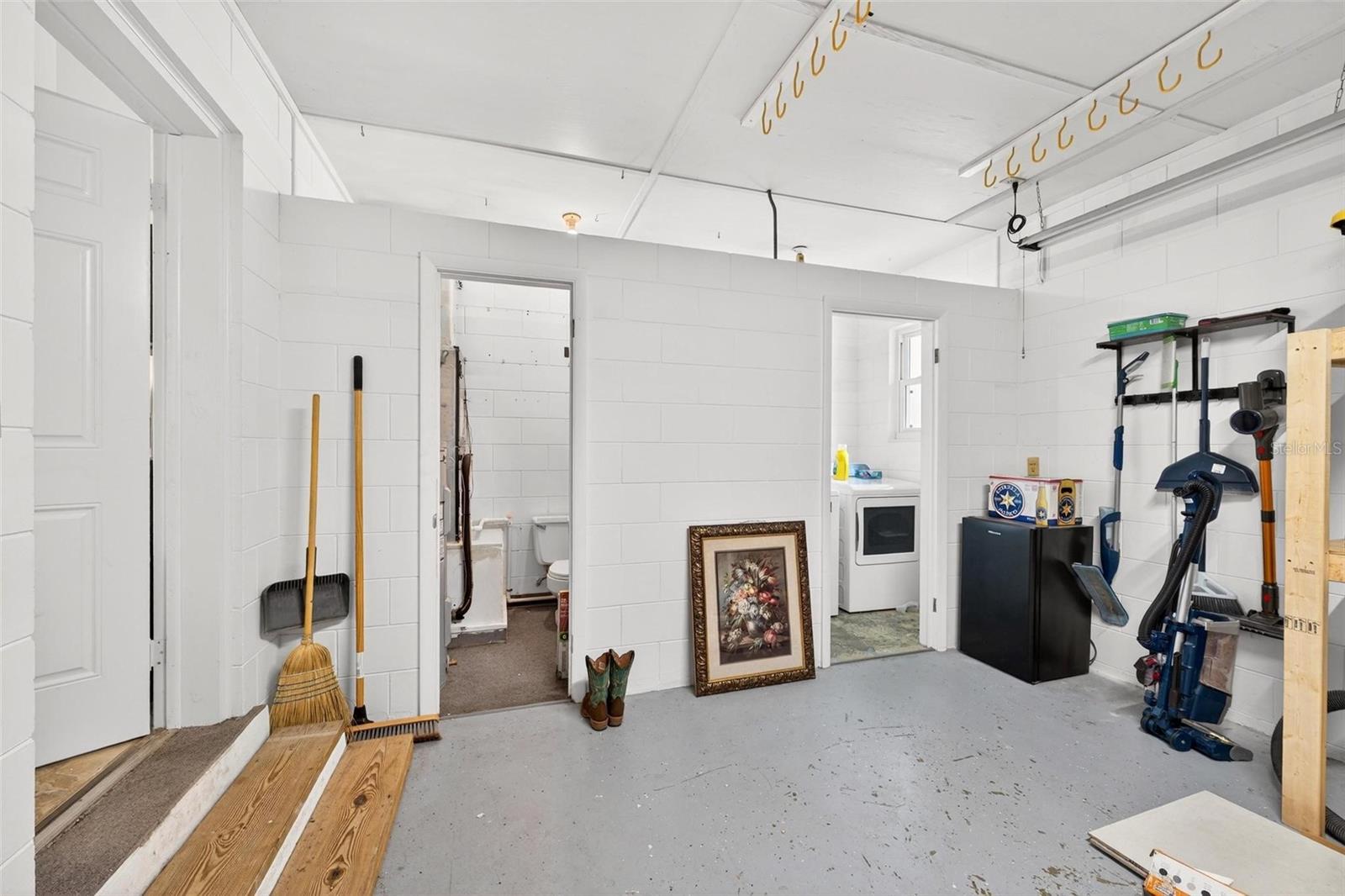 RAINBOW RIDGE - Residential