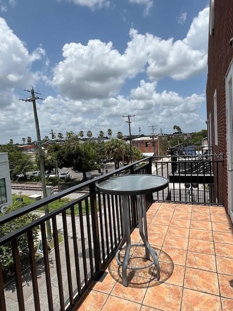 FIFTH AVE VILLAS A CONDOMIN - Residential