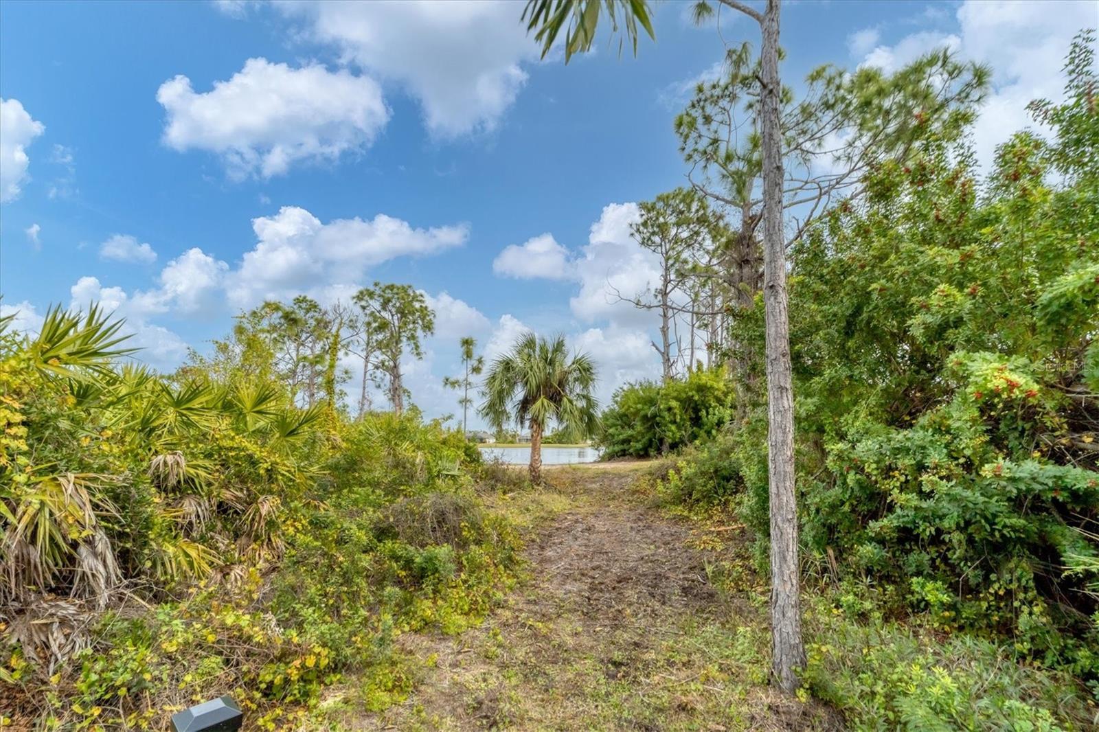 ROTONDA WEST PINE VALLEY - Residential