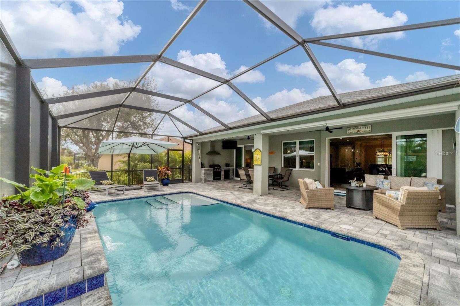 ROTONDA WEST PINE VALLEY - Residential