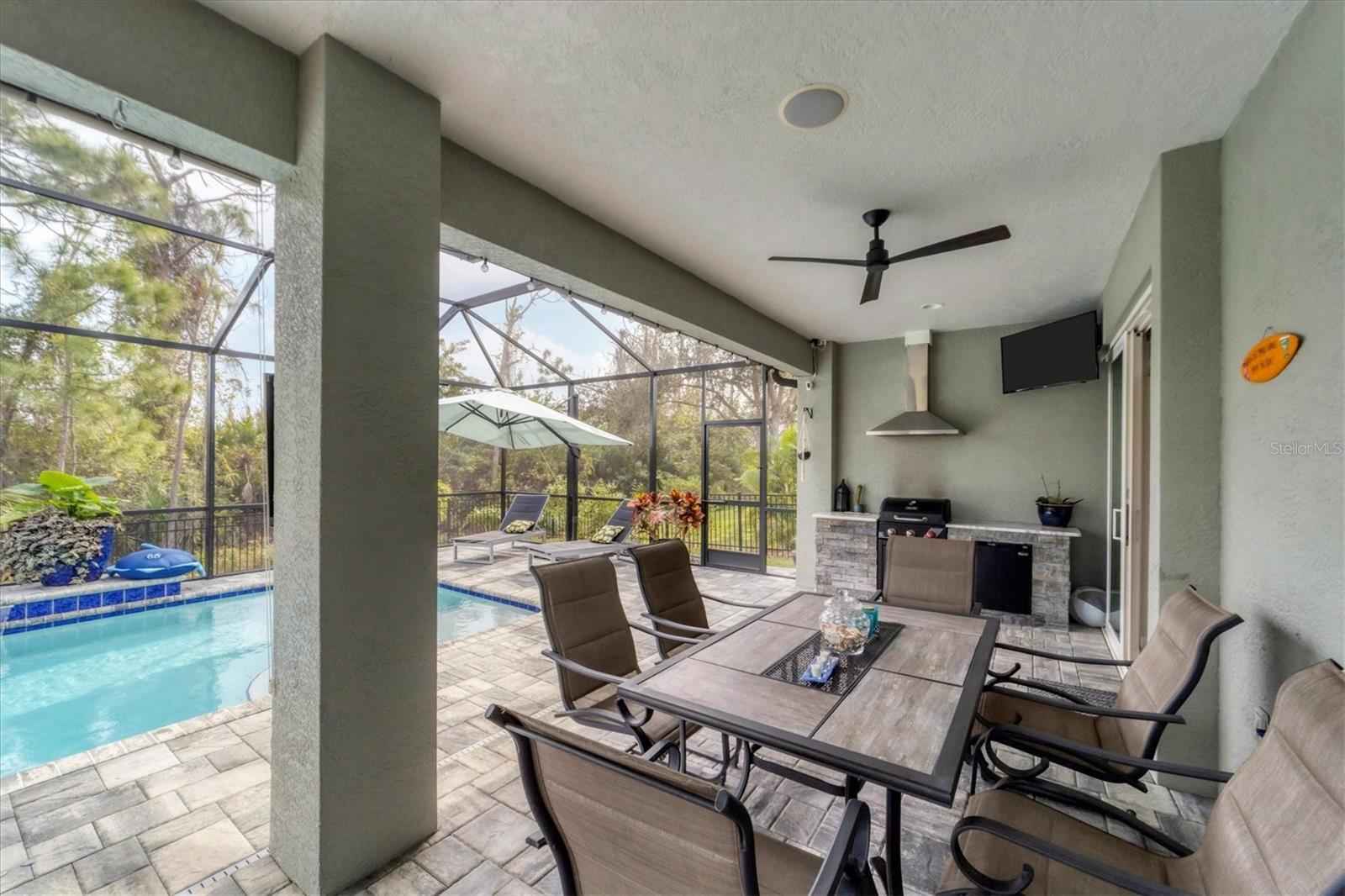 ROTONDA WEST PINE VALLEY - Residential