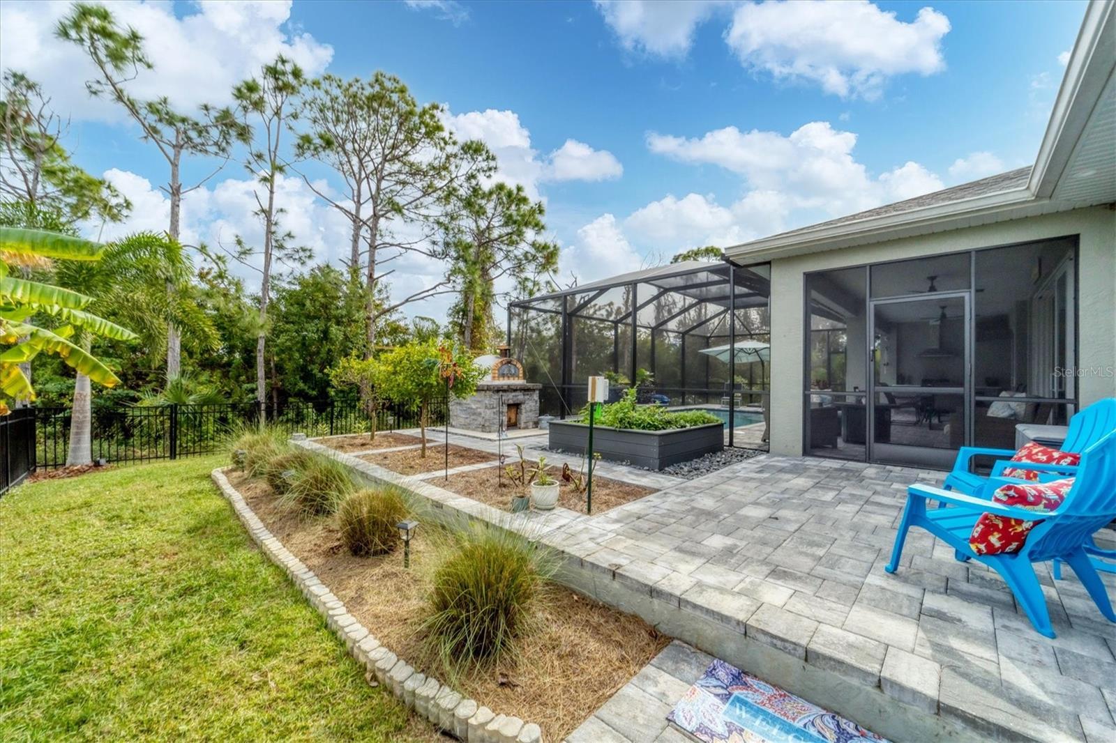 ROTONDA WEST PINE VALLEY - Residential